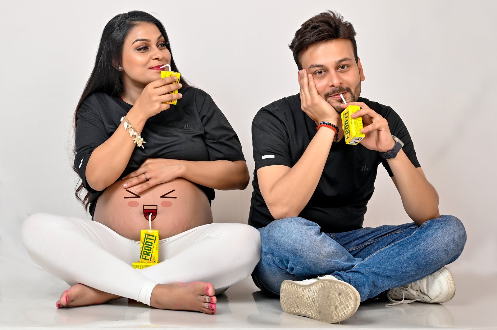Elegant maternity portrait by Nirvana Photography, image 6 Elegant maternity portrait by Nirvana Photography, image 6